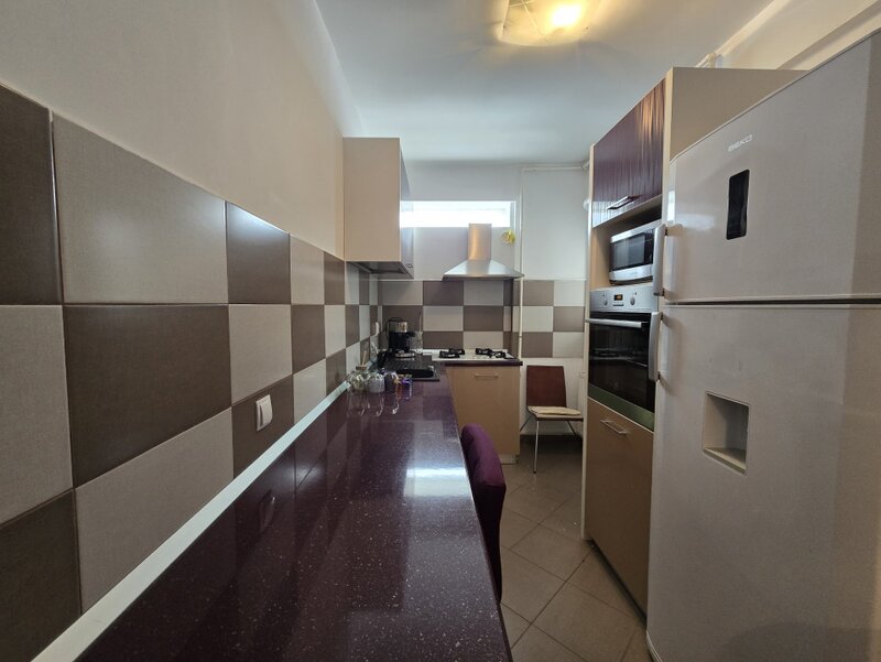 Bucurestii Noi apartament cu 2 camere spatios  etaj 1 centrala+ mobilat+ utilat  comision 0%