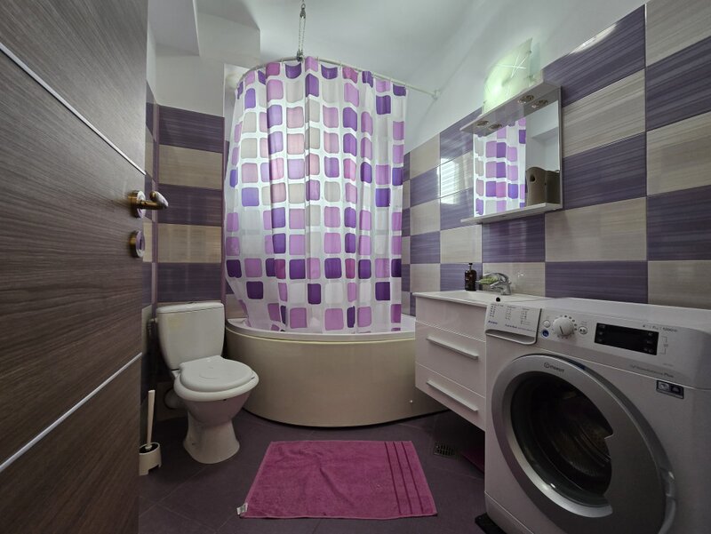 Bucurestii Noi apartament cu 2 camere spatios  etaj 1 centrala+ mobilat+ utilat  comision 0%