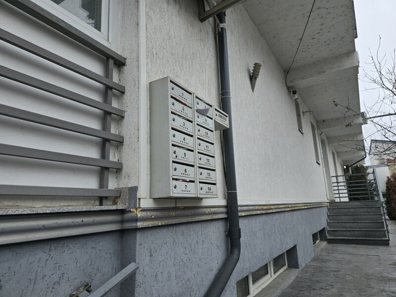 Bucurestii Noi apartament cu 2 camere spatios  etaj 1 centrala+ mobilat+ utilat  comision 0%